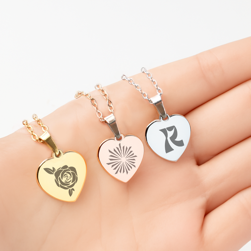 Collar con colgante de corazón de acero inoxidable (12 unidades)