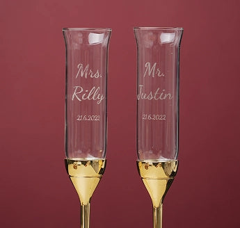 Custom Mr. and Mrs. wine glasses laser engraved by LaserPecker LP4.