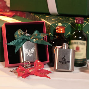 Mini Stainless Steel Flask with Funnel, Pocket Flask Keychain (1 OZ)