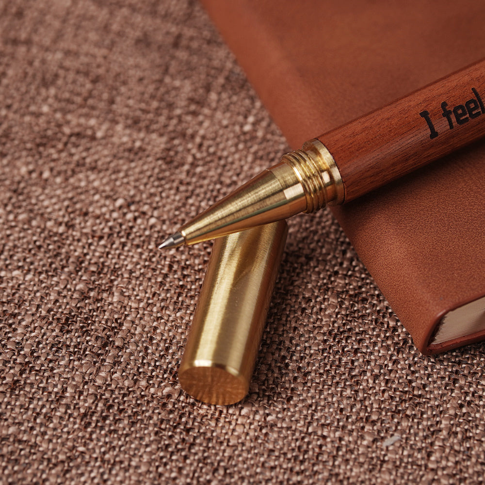 Wooden Gel Ink Pen Quanlity