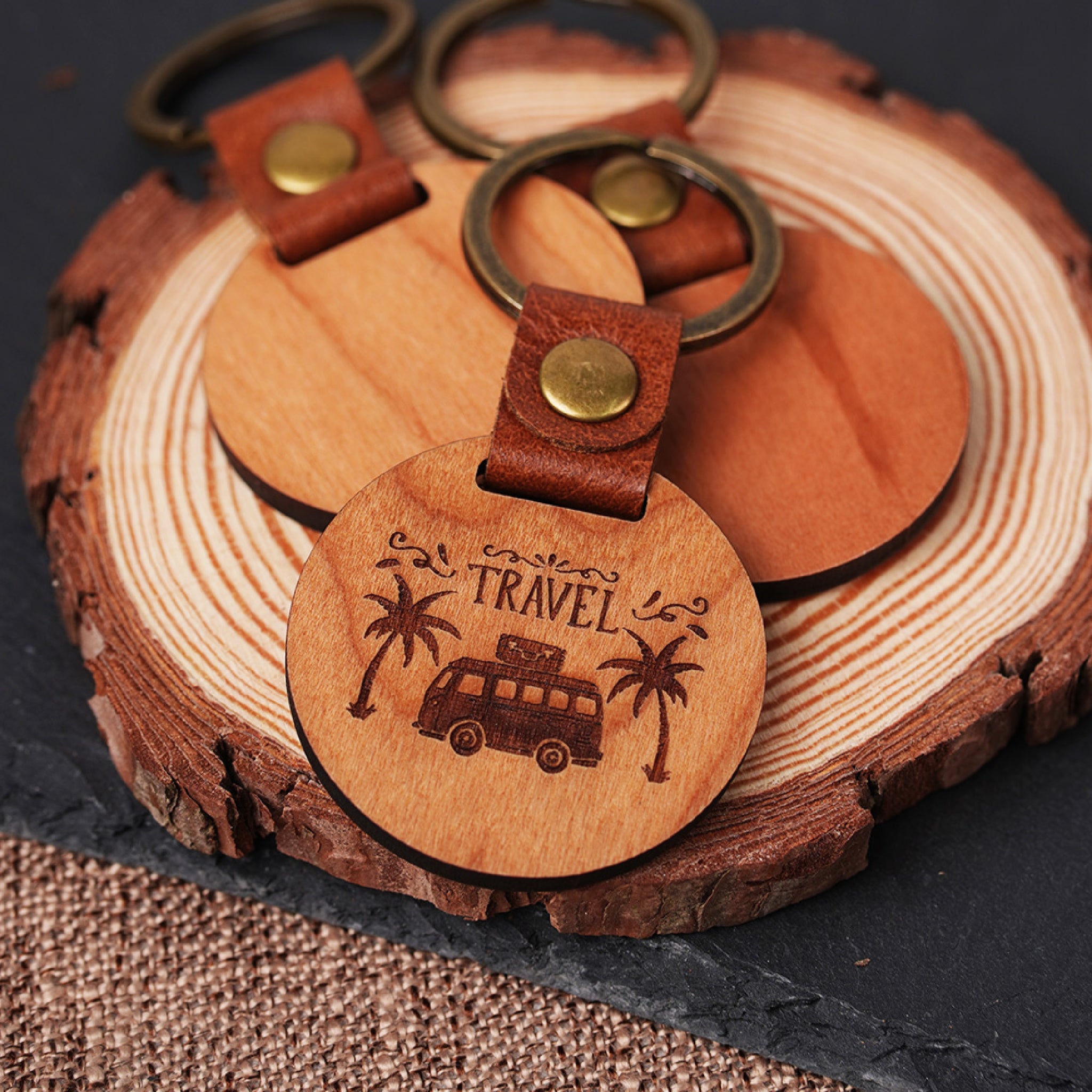 DIY Cherry Wood Circular Keychain (10pcs / 20pcs)